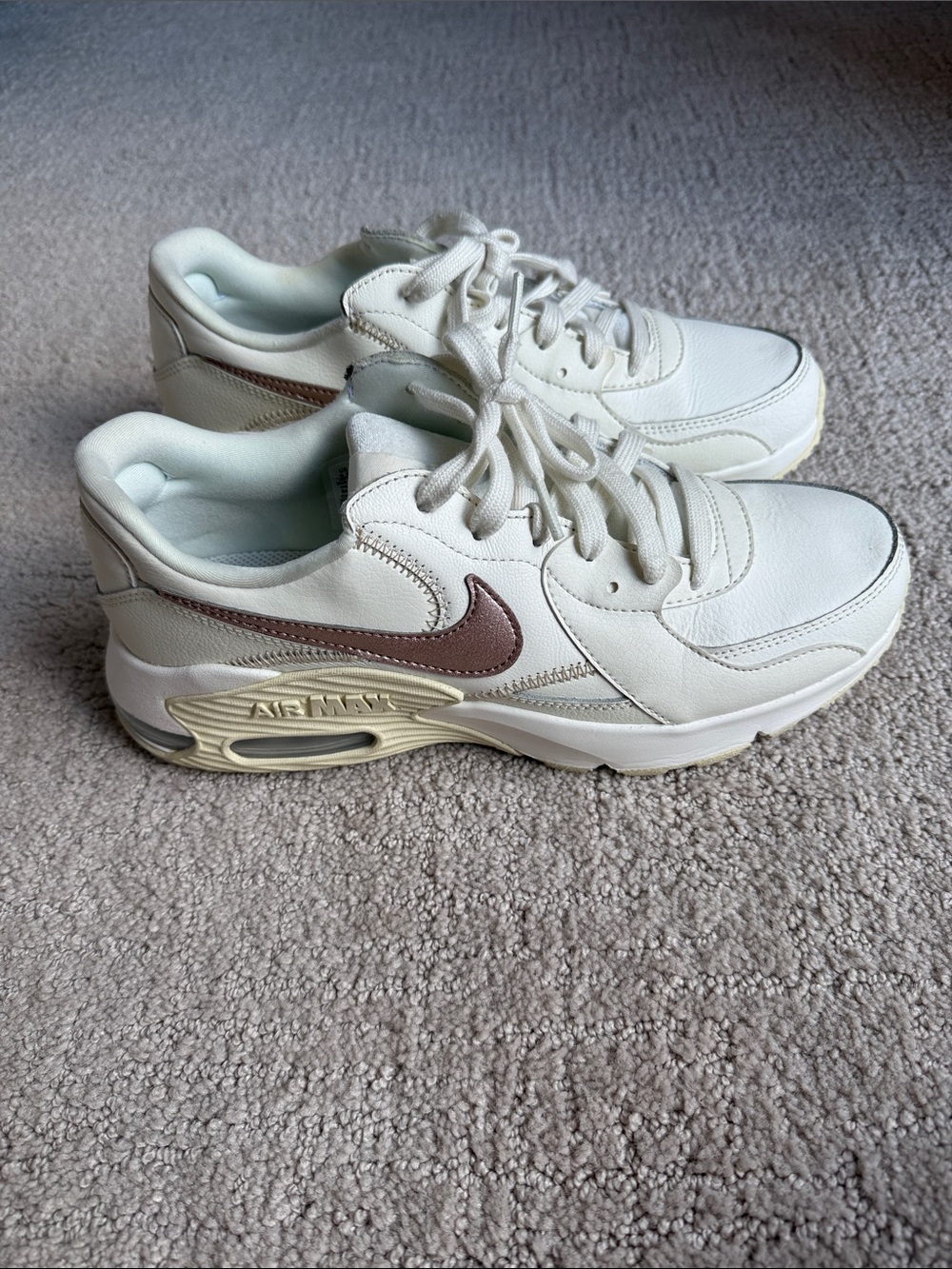 Nike Women’s Air Max - Sail / Rose Gold